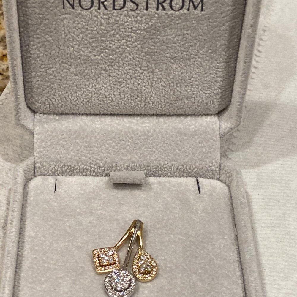 Bony Levy Diamonds Pendant. 18K Solid Yellow, White and Rose gold. 4.5gr New.